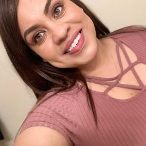 Meet your Posher, Veronica